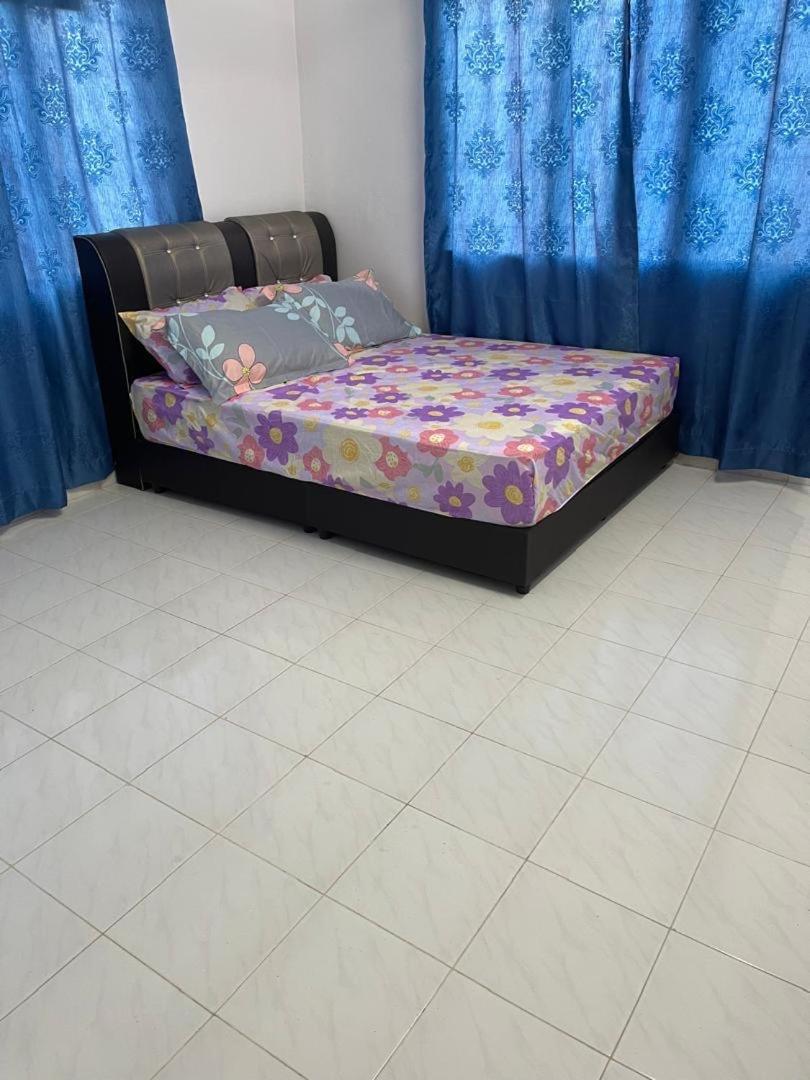 Alisya Homestay Порт-Диксон Экстерьер фото